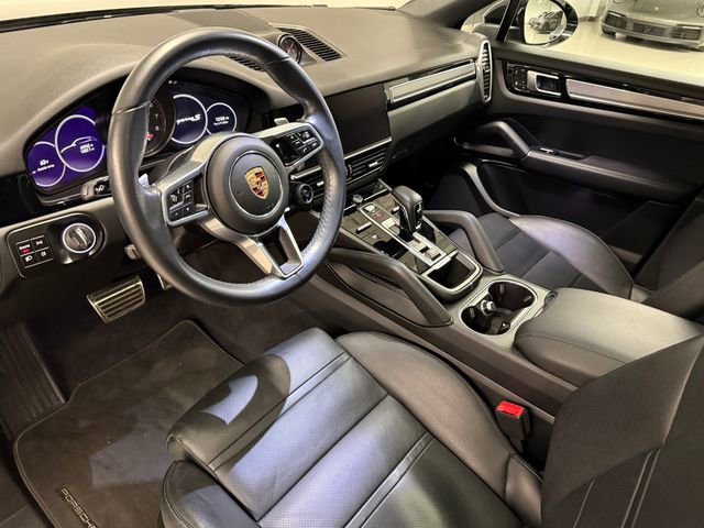 Certified 2023 Porsche Cayenne S image 4