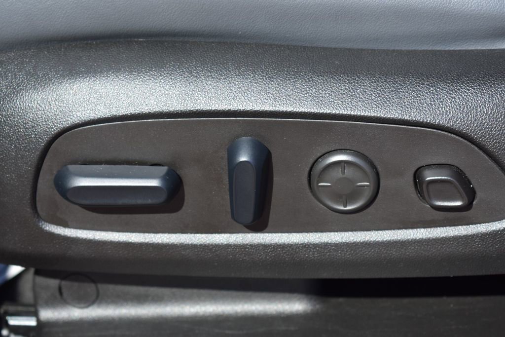 Used 2024 Buick Enclave Premium AWD/4WD image 28