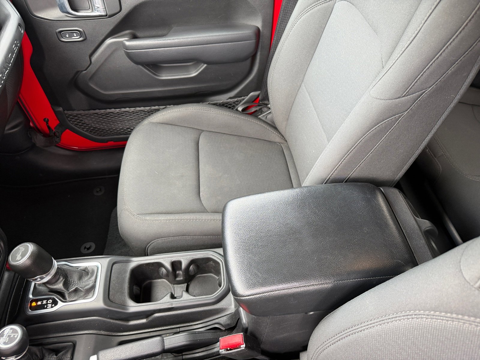 Used 2023 Jeep Wrangler Unlimited image 14