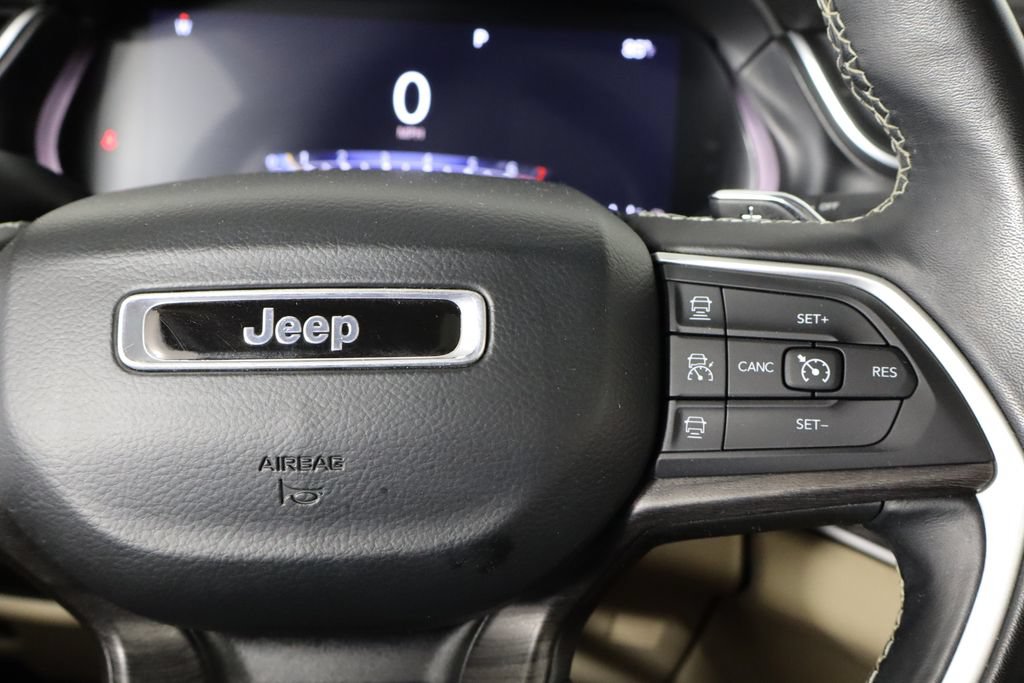 Used 2021 Jeep Grand Cherokee L Limited AWD/4WD image 10