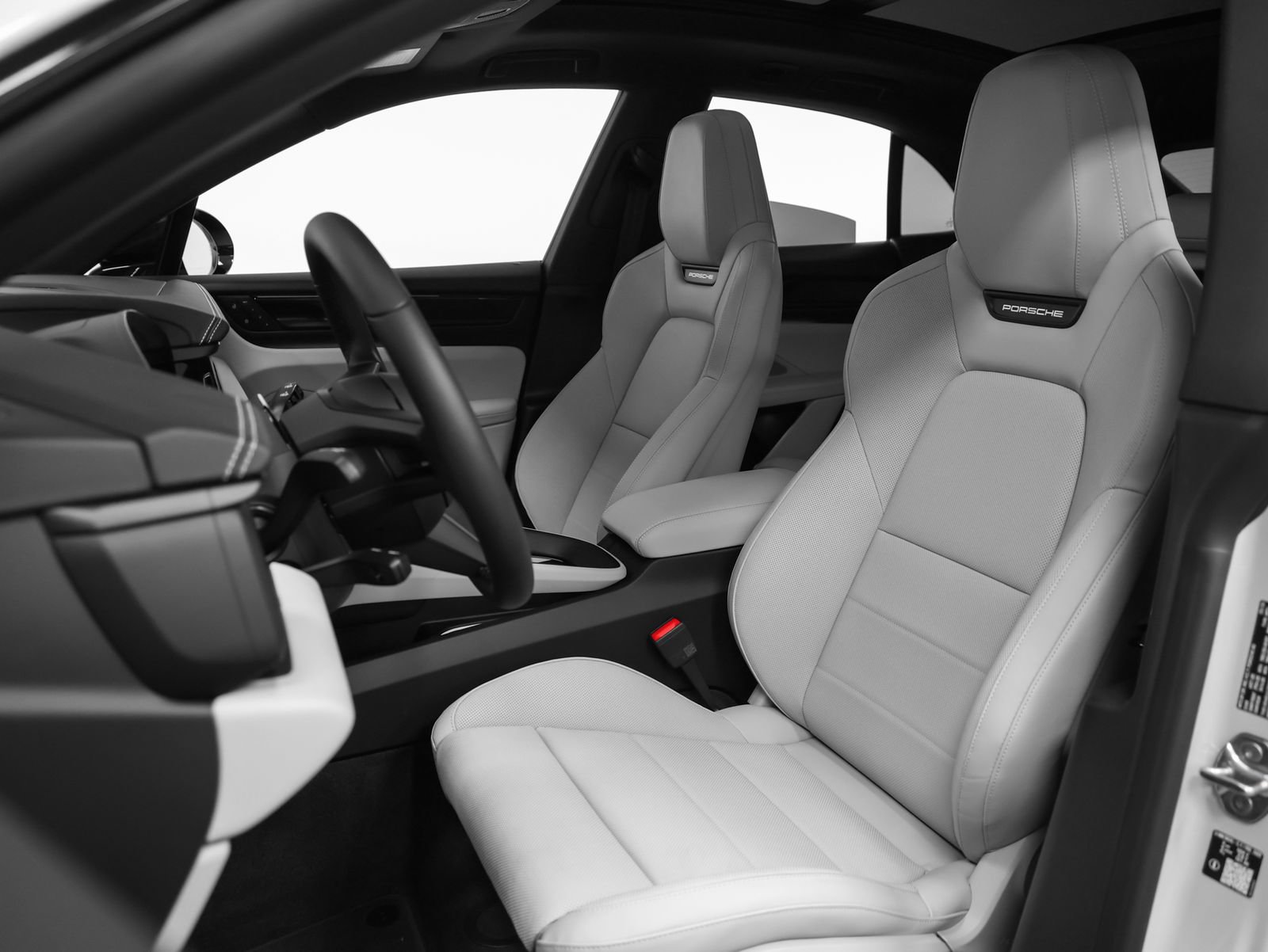 New 2026 Porsche Macan 4 Electric AWD/4WD image 5
