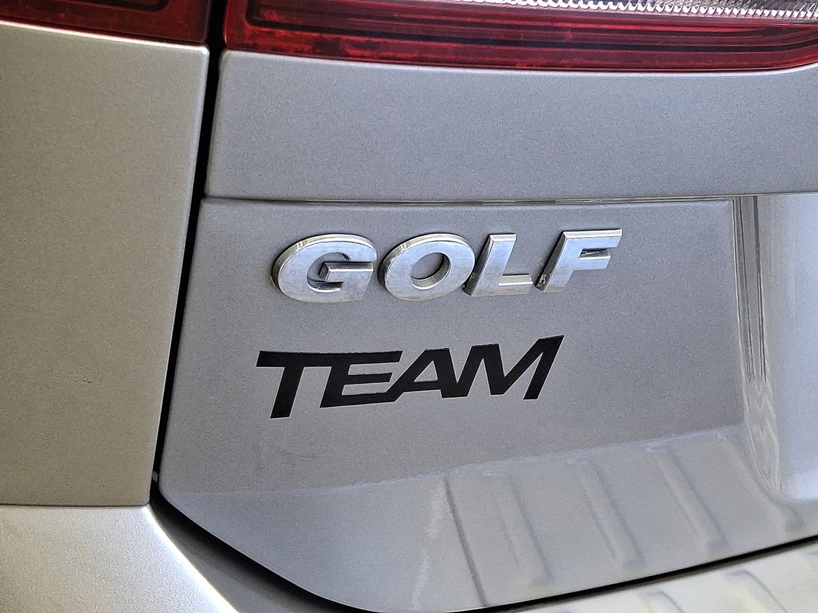 Used 2016 Volkswagen Golf S image 23