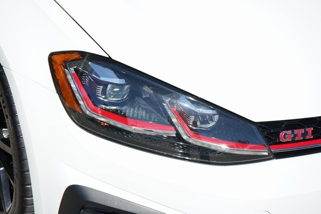 Used 2021 Volkswagen GTI SE image 12