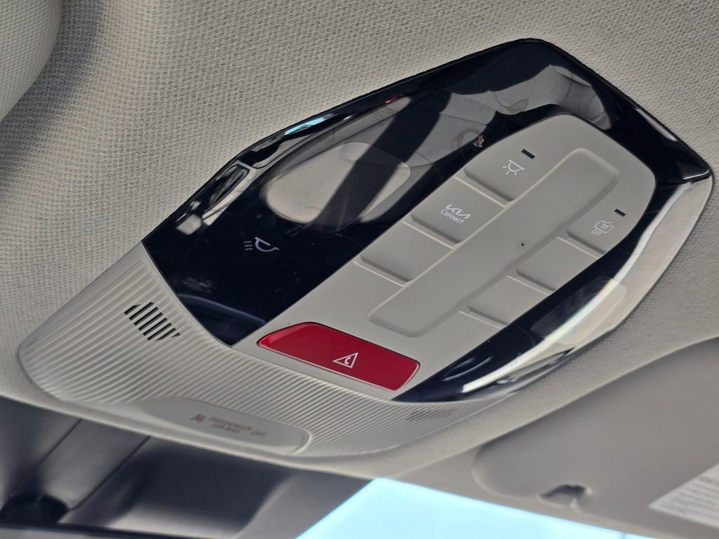 Used 2025 Kia K4 FWD image 29