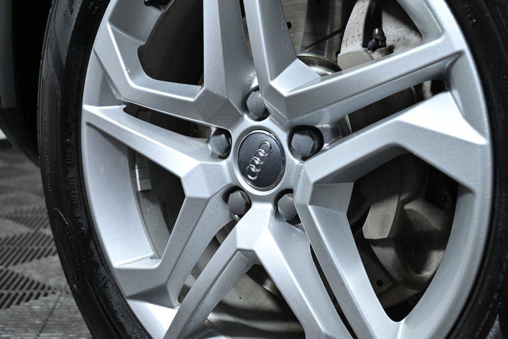 Used 2018 Audi Q5 2.0T Premium image 34