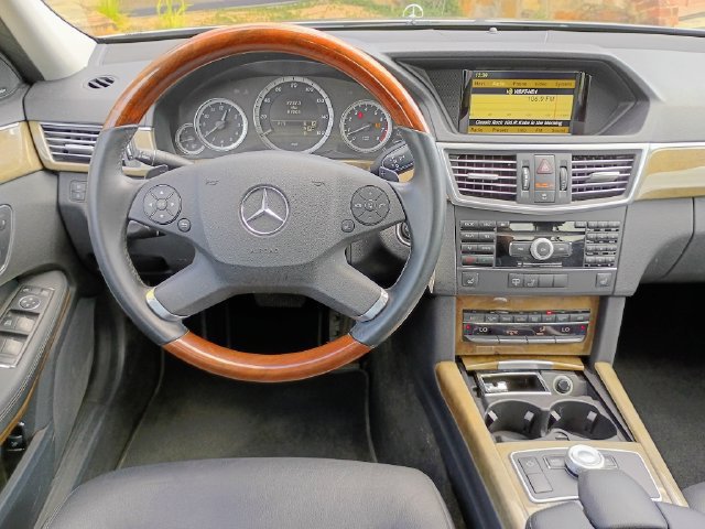 Used 2010 Mercedes-Benz E 350 Sedan image 36