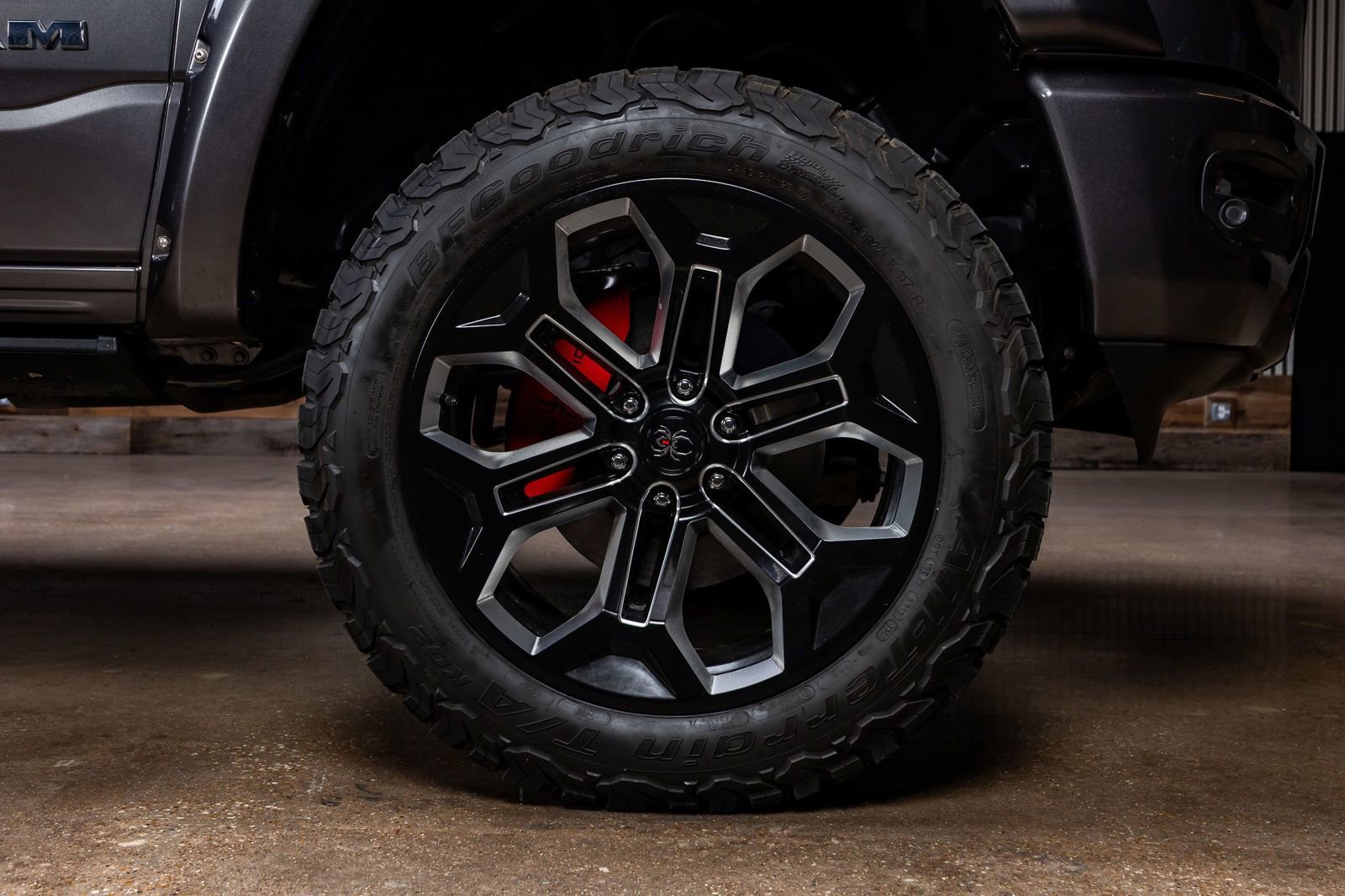 Used 2024 RAM 1500 Laramie image 11