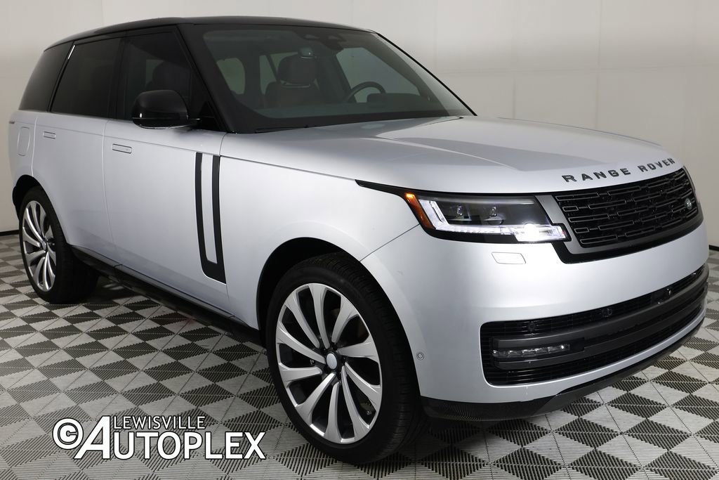 Used 2025 Land Rover Range Rover SE AWD/4WD image 3