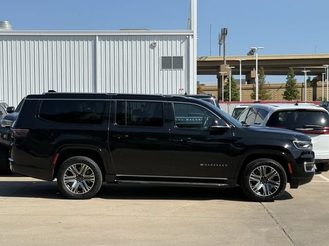 Used 2024 Jeep Wagoneer L Series II RWD image 3