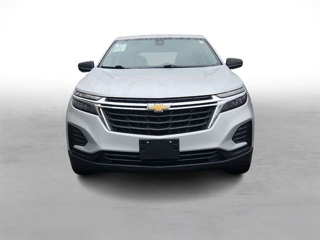 Used 2022 Chevrolet Equinox LS w/ LS Convenience Package image 2