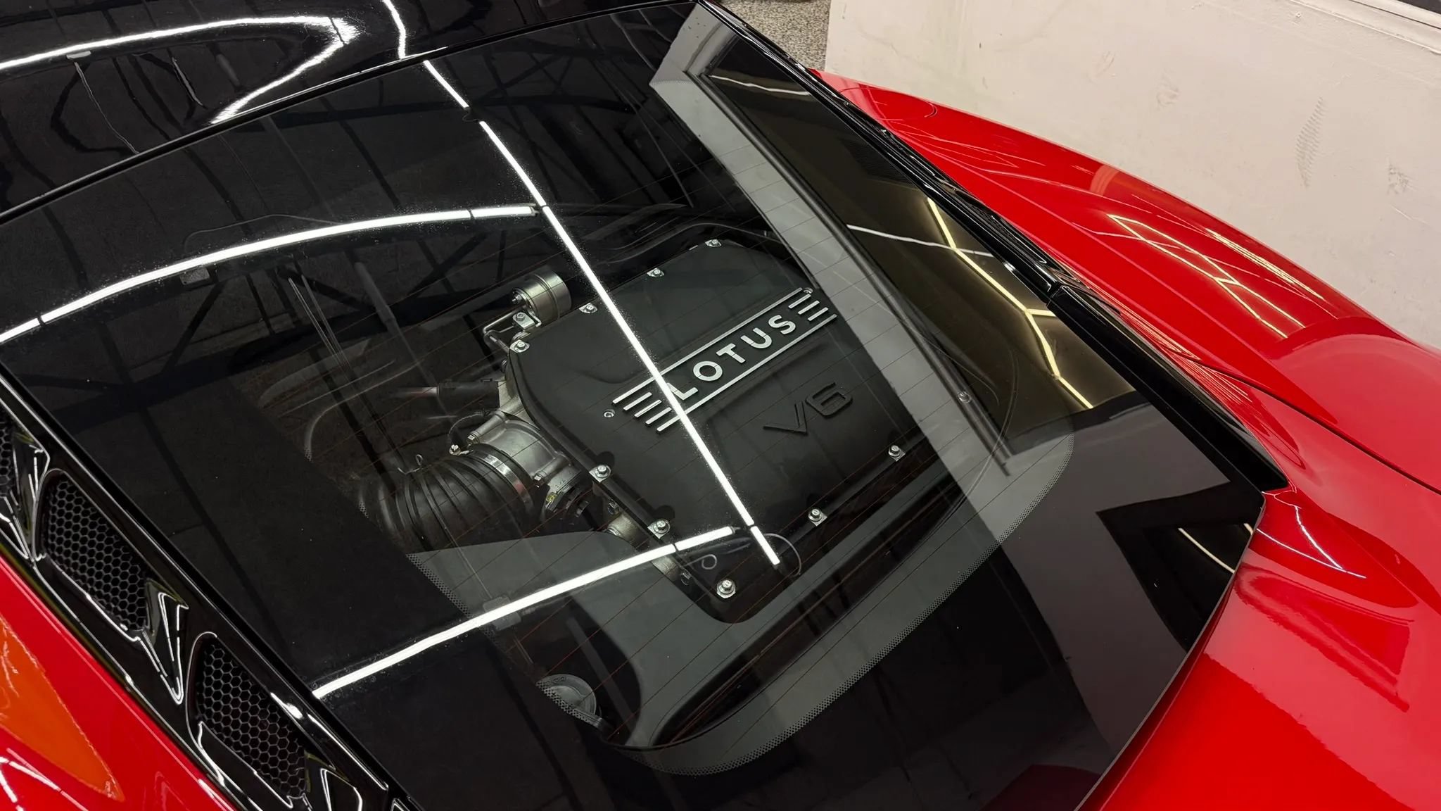Used 2025 Lotus Emira RWD image 14