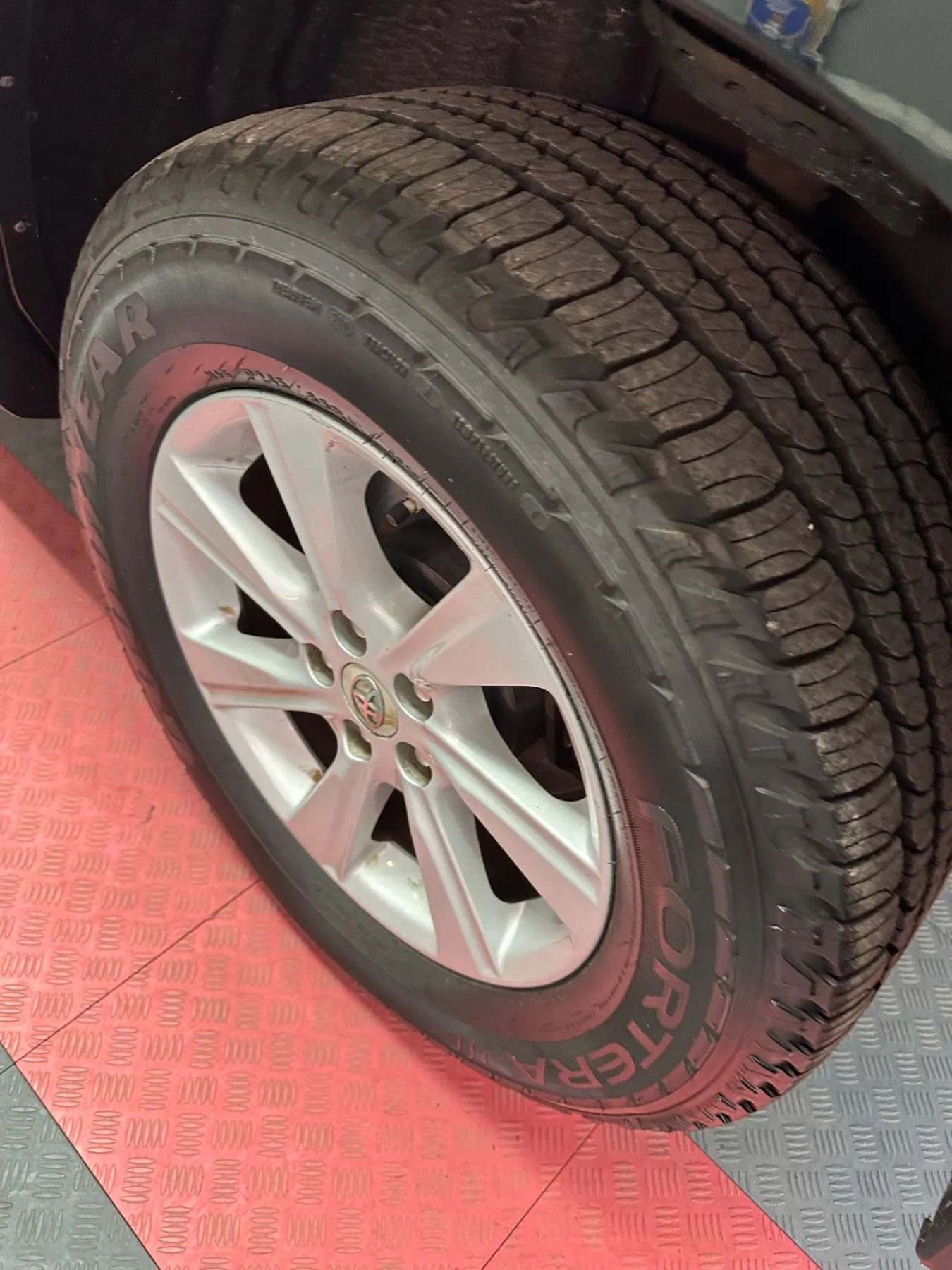 Used 2013 Toyota Highlander SE image 33