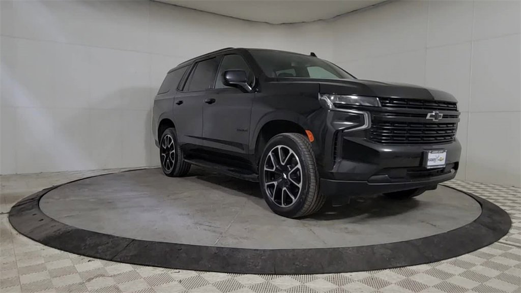 Used 2023 Chevrolet Tahoe RST image 2