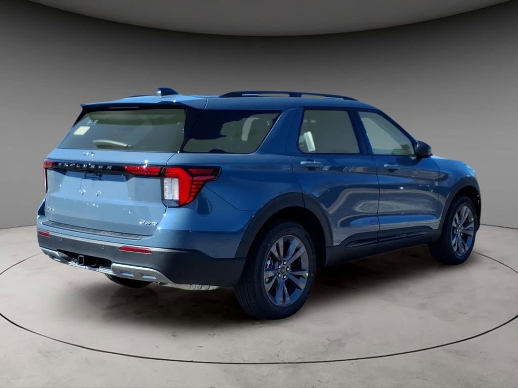 New 2026 Ford Explorer Active AWD/4WD image 8