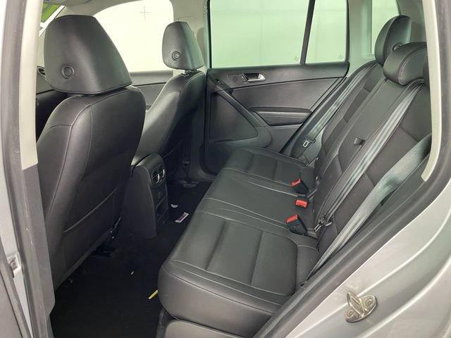 Used 2017 Volkswagen Tiguan Wolfsburg Edition AWD/4WD image 13