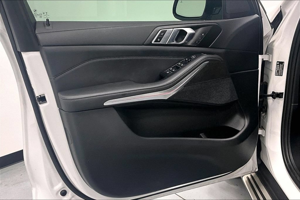 Used 2023 BMW X5 sDrive40i RWD image 18