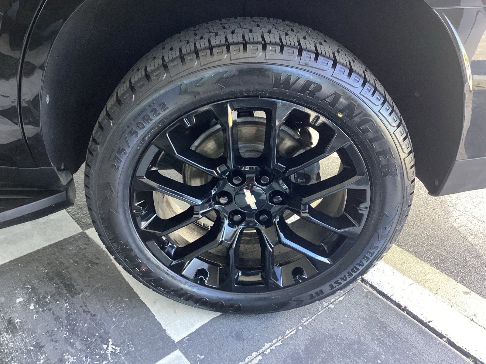 Used 2022 Chevrolet Tahoe RST w/ Sport Performance Package image 23