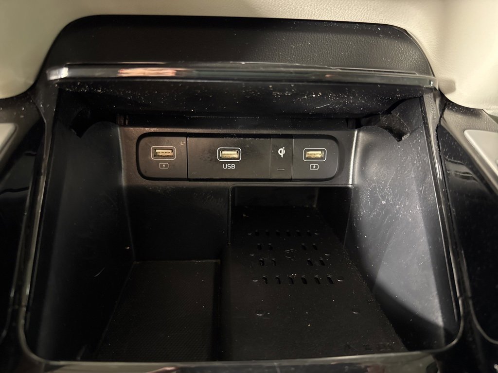 Used 2023 Kia Sorento SX Prestige w/ Panoramic Sunroof Package image 24