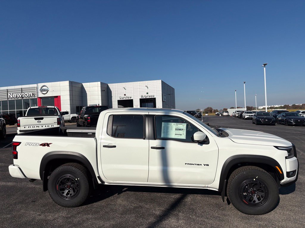 New 2027 Nissan Frontier PRO-4X w/ Pro Premium Package AWD/4WD image 3