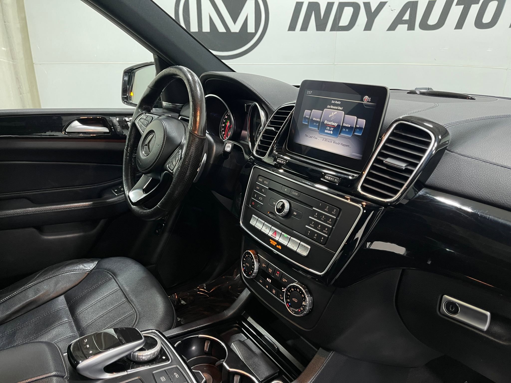 Used 2018 Mercedes-Benz GLS 450 4MATIC image 20