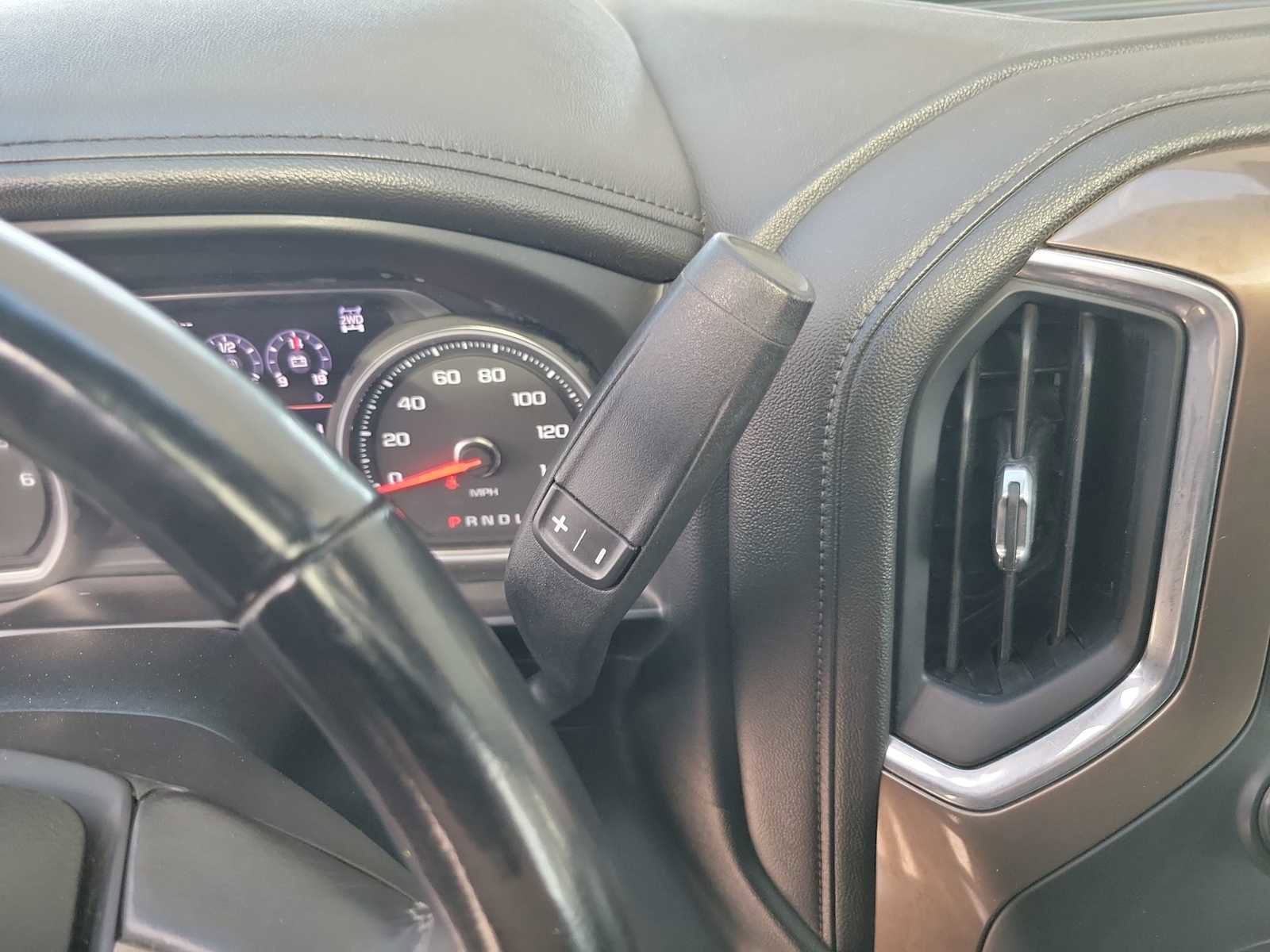 Used 2019 Chevrolet Silverado 1500 High Country w/ Technology Package image 13