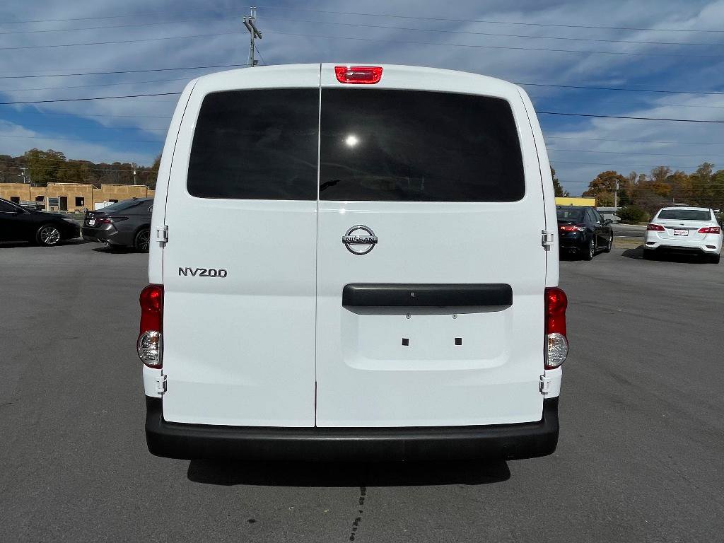 Used 2020 Nissan NV200 S w/ Back Door Glass Package FWD image 4