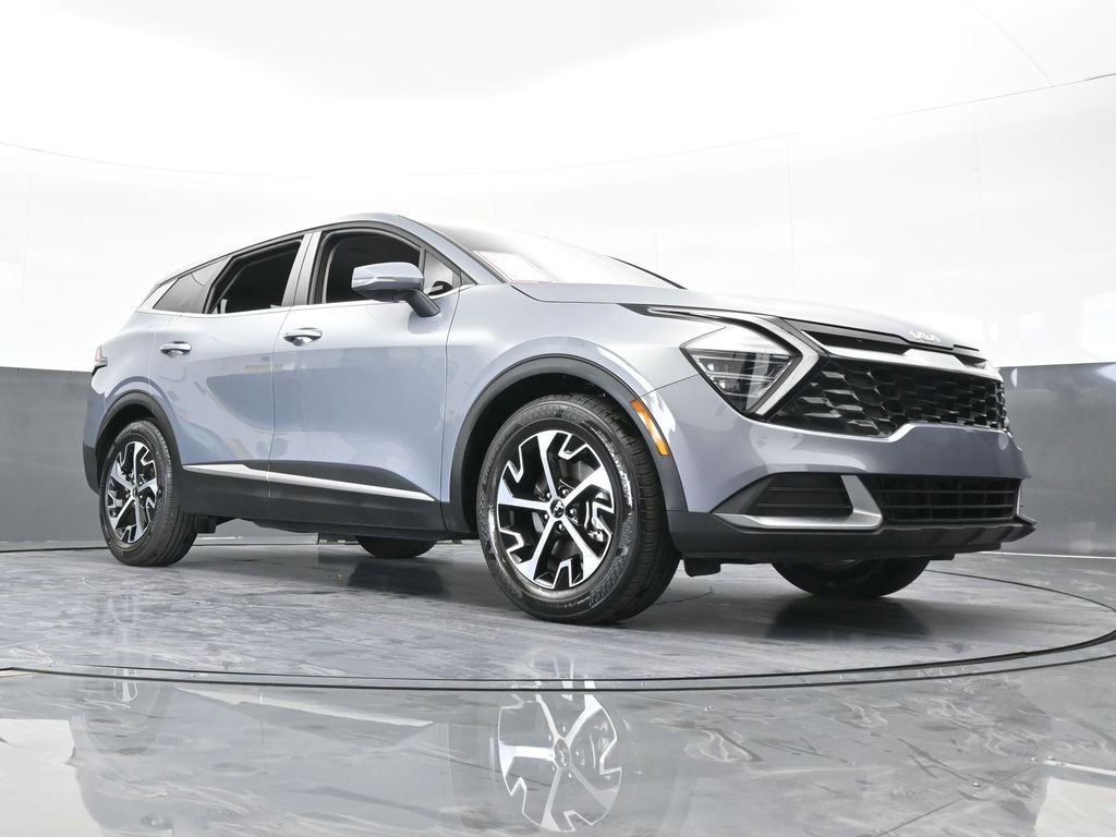 Used 2025 Kia Sportage EX image 65