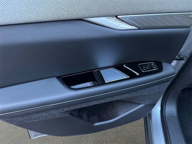 New 2025 Cadillac Optiq Sport 2 w/ LPO, ONYX Package image 10