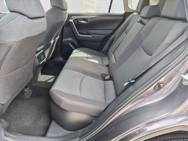 Used 2025 Toyota RAV4 XLE AWD/4WD image 19