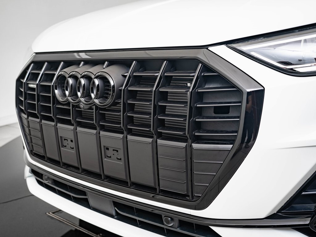 New 2025 Audi Q3 2.0T Premium Plus image 3