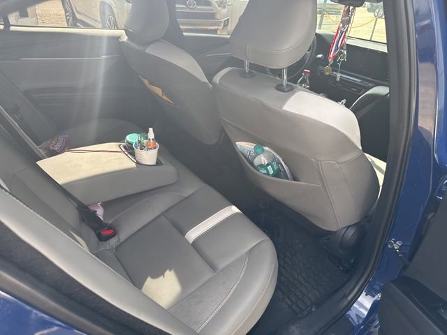 Used 2025 Toyota Camry SE w/ Convenience Package image 21