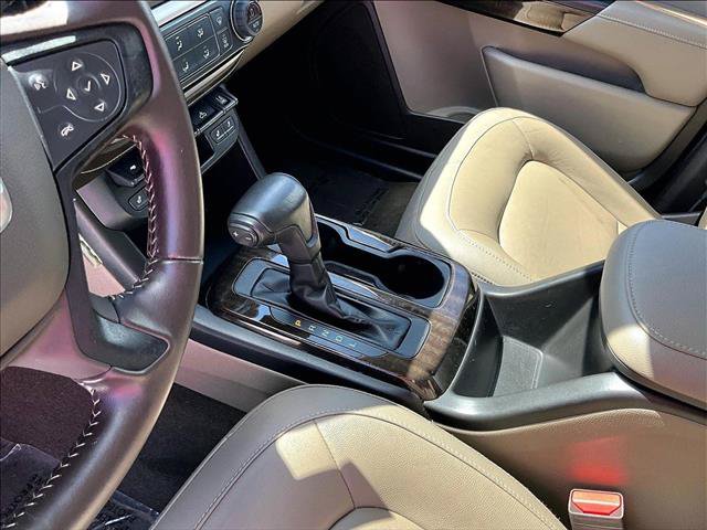 Used 2018 GMC Canyon SLT w/ Driver Alert Package RWD image 15