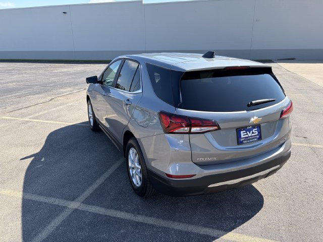 Used 2024 Chevrolet Equinox LT AWD/4WD image 3