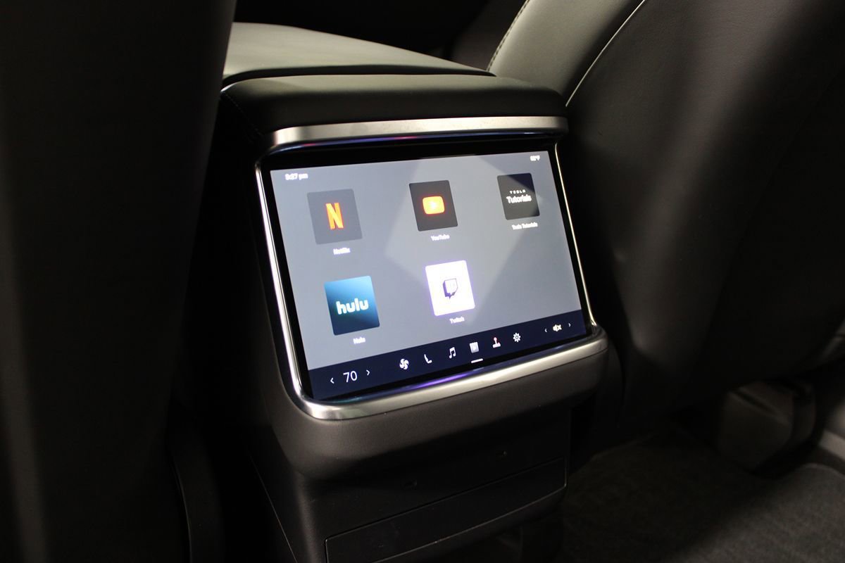 Used 2024 Tesla Model X AWD/4WD image 21