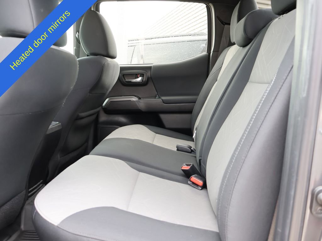 Used 2023 Toyota Tacoma TRD Off-Road image 17