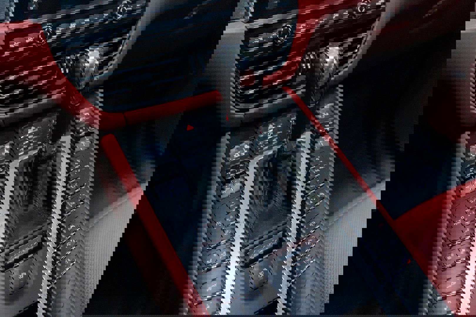 Used 2021 Porsche Macan GTS image 36