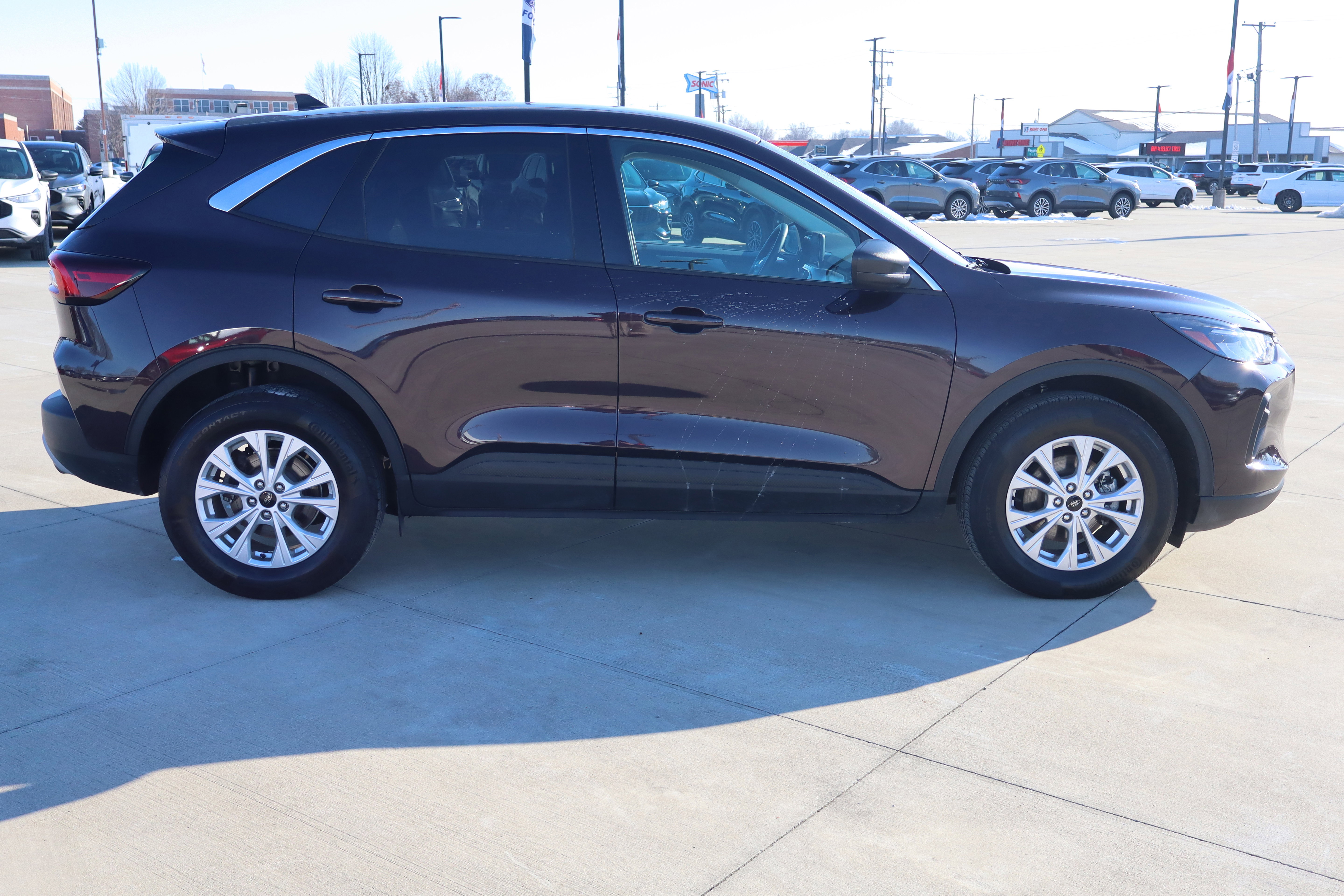 Used 2023 Ford Escape Active image 5