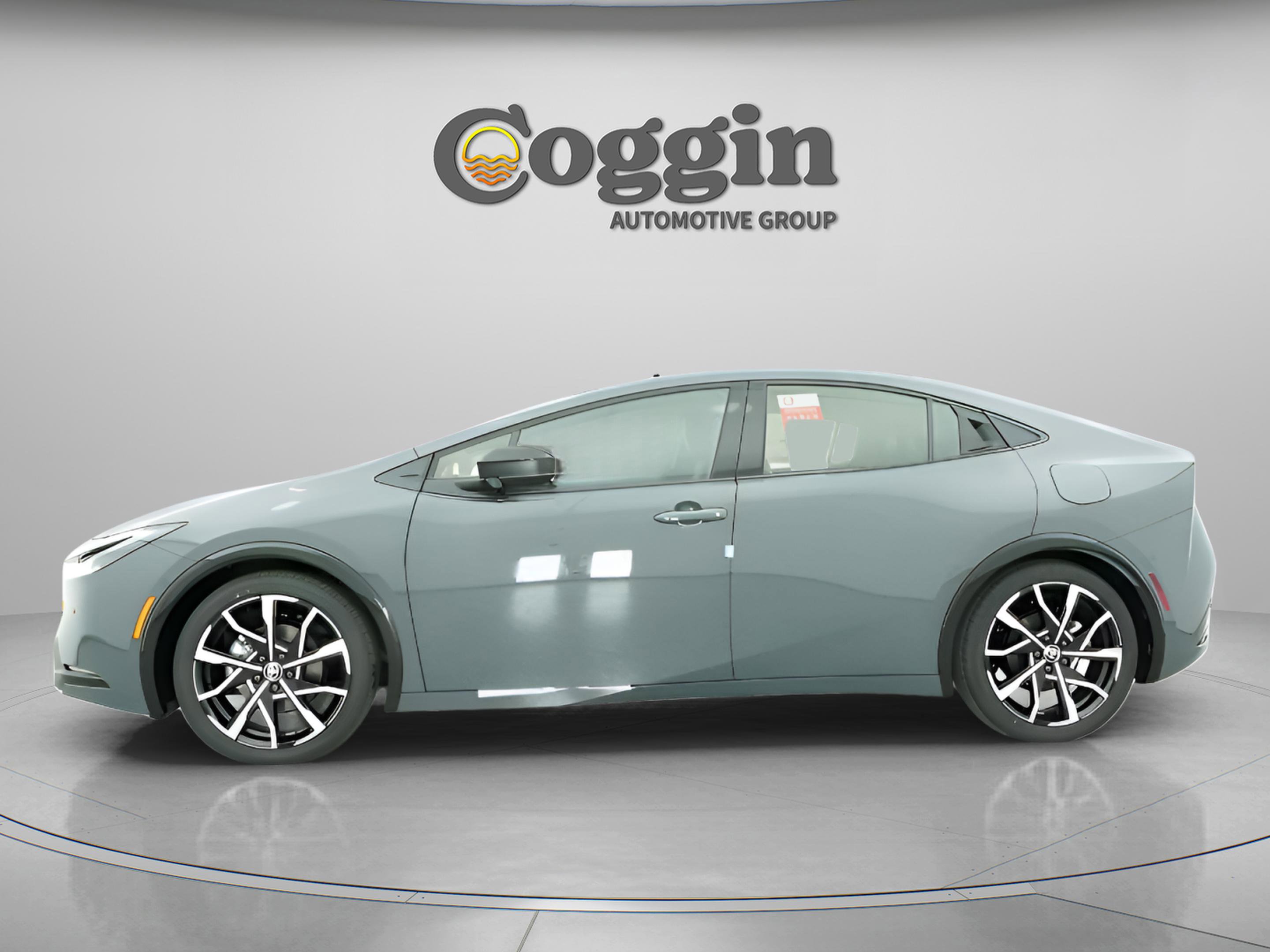 New 2026 Toyota Prius Plug-In Hybrid FWD image 7