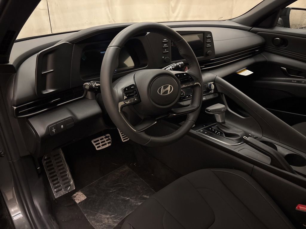 Certified 2026 Hyundai Elantra Sport FWD image 13