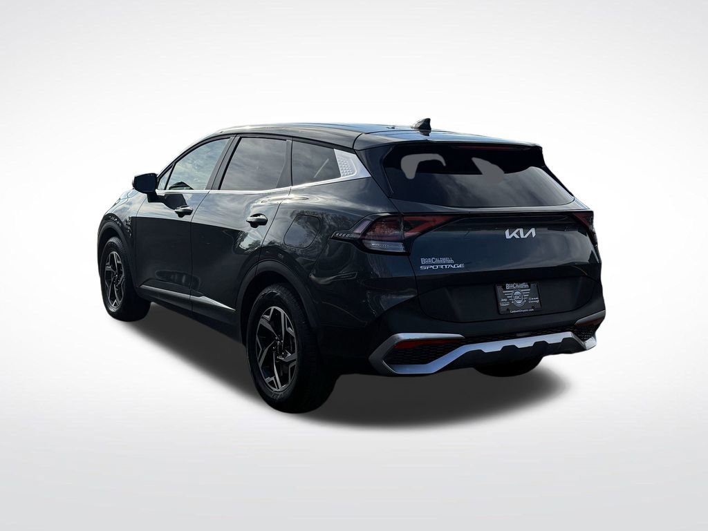 Used 2024 Kia Sportage LX image 6