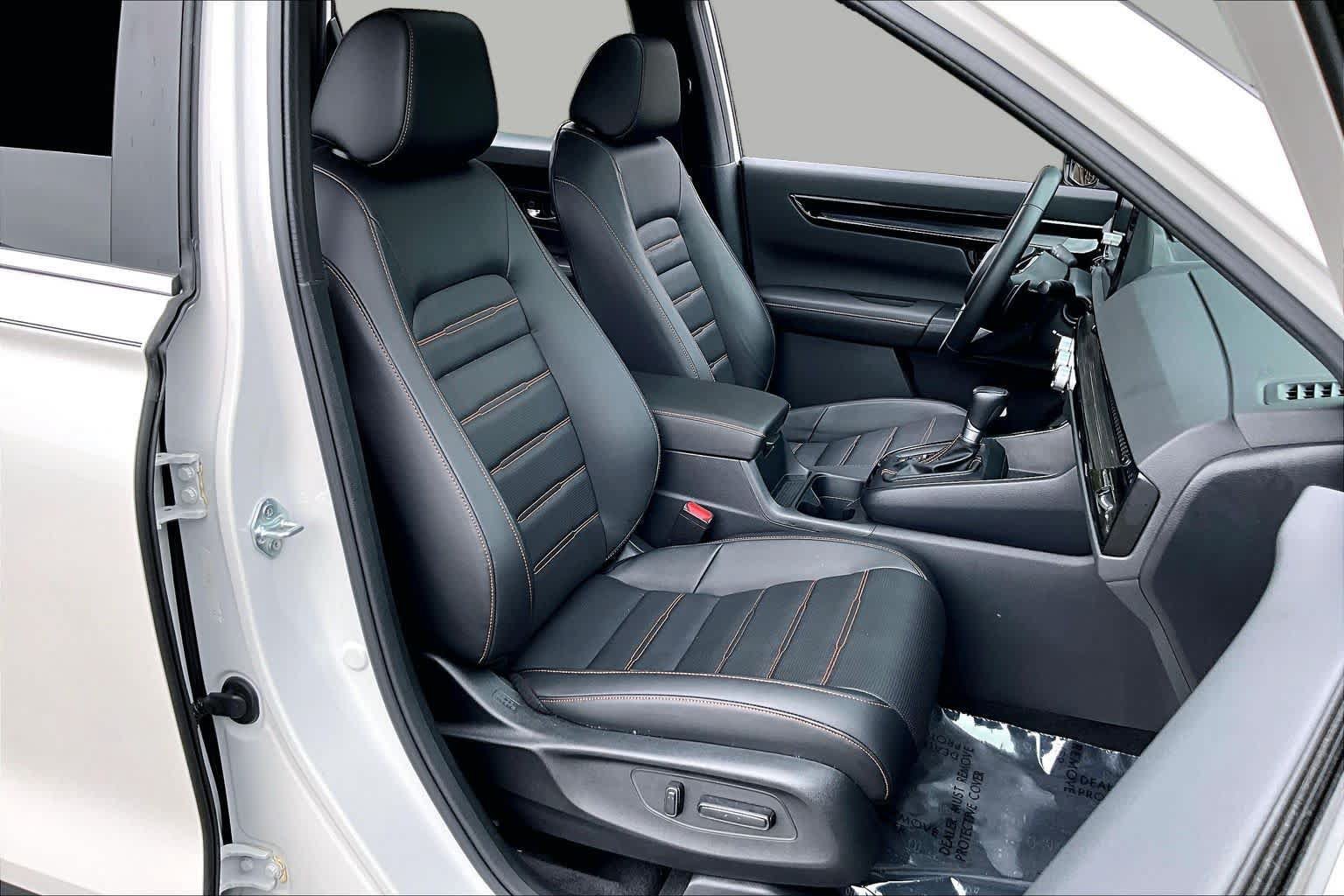 Used 2025 Honda CR-V Sport Touring image 9