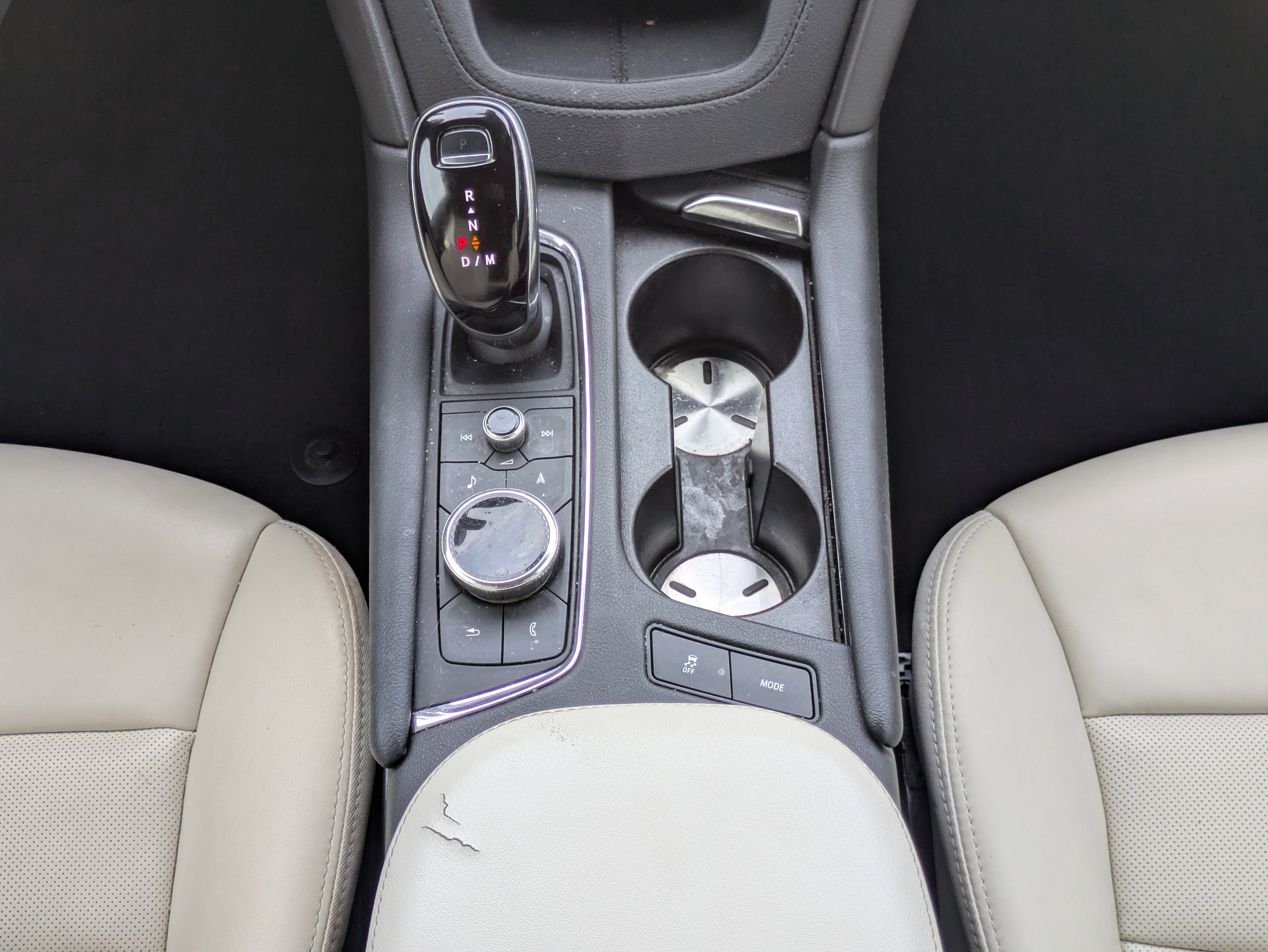 Used 2022 Cadillac XT5 Sportv w/ LPO, ONYX Package image 6