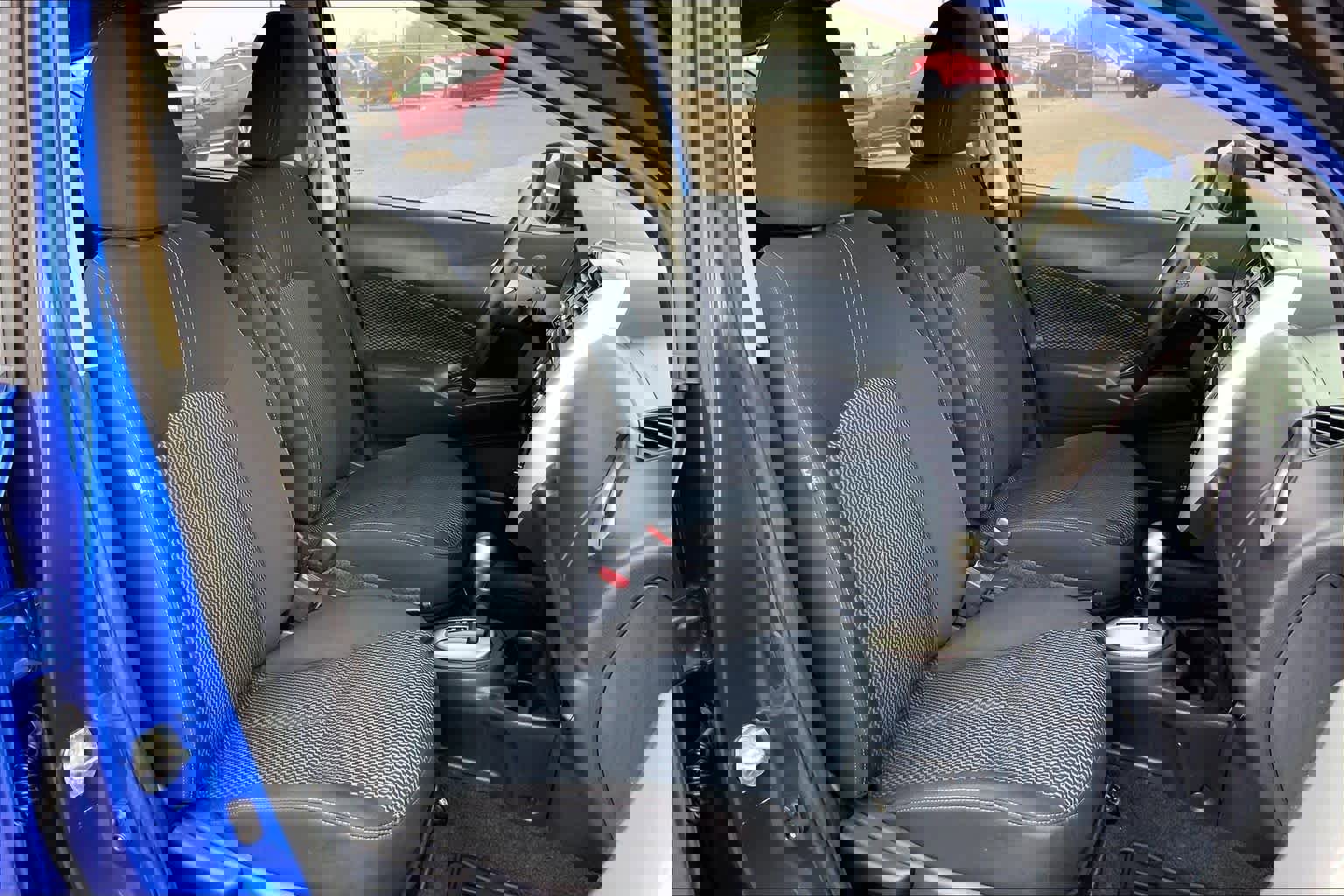 Used 2017 Nissan Versa Note SV w/ SV Appearance Package image 9