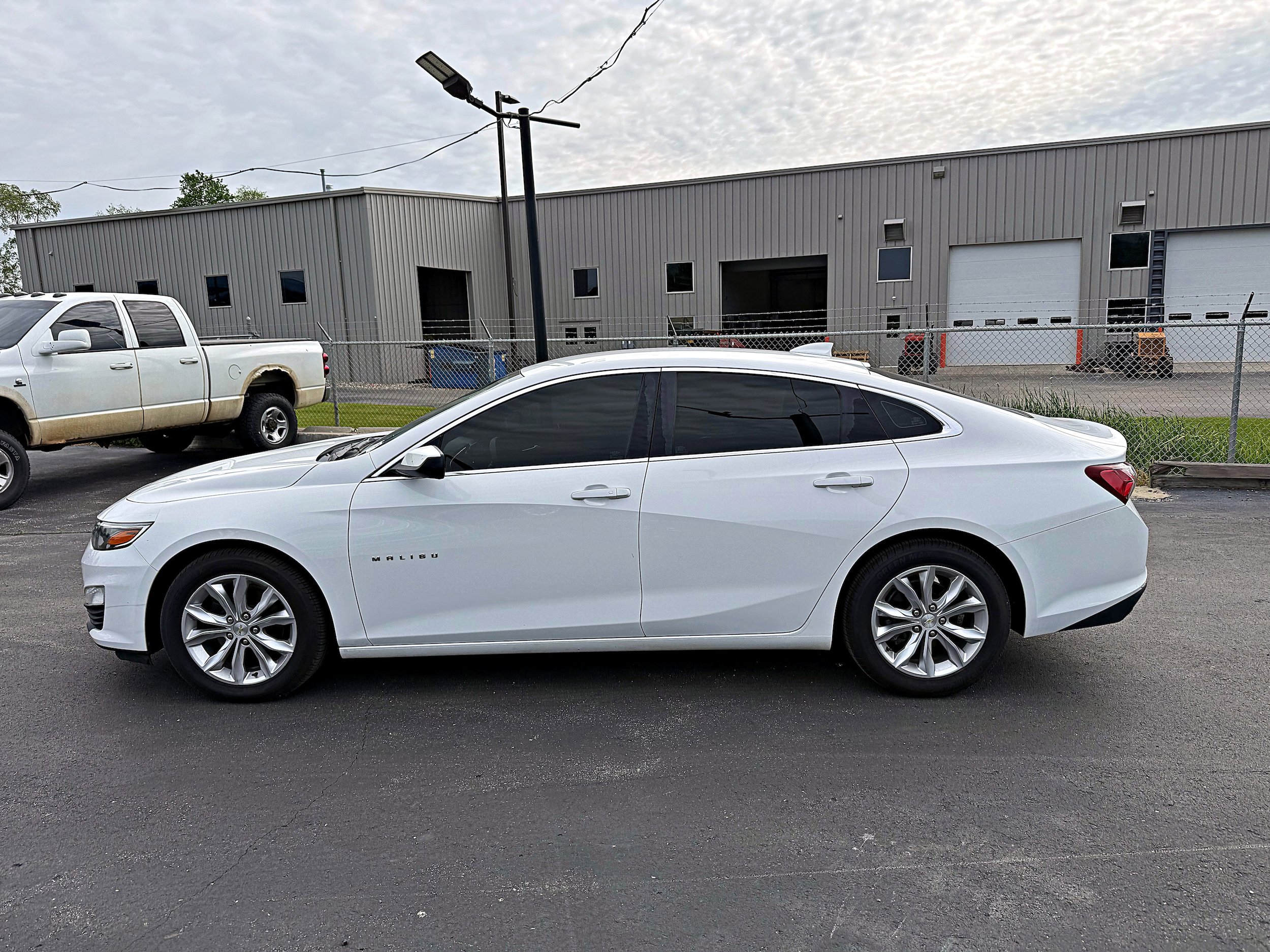 Used 2020 Chevrolet Malibu LT FWD image 6