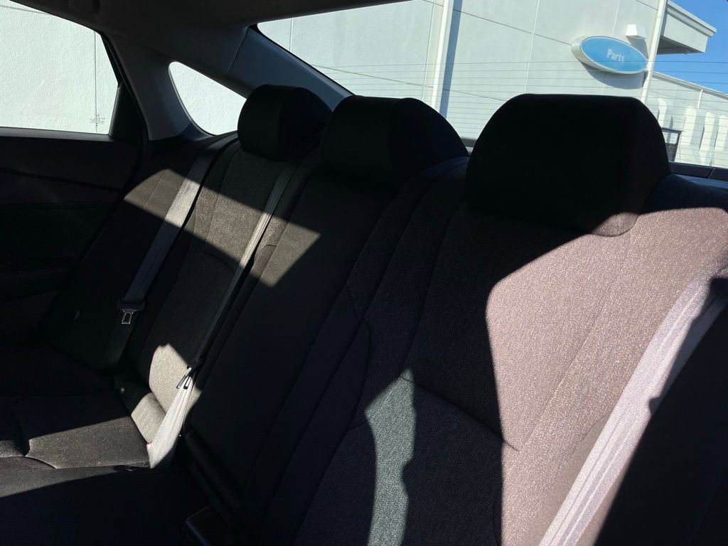 Certified 2025 Honda Accord SE image 40