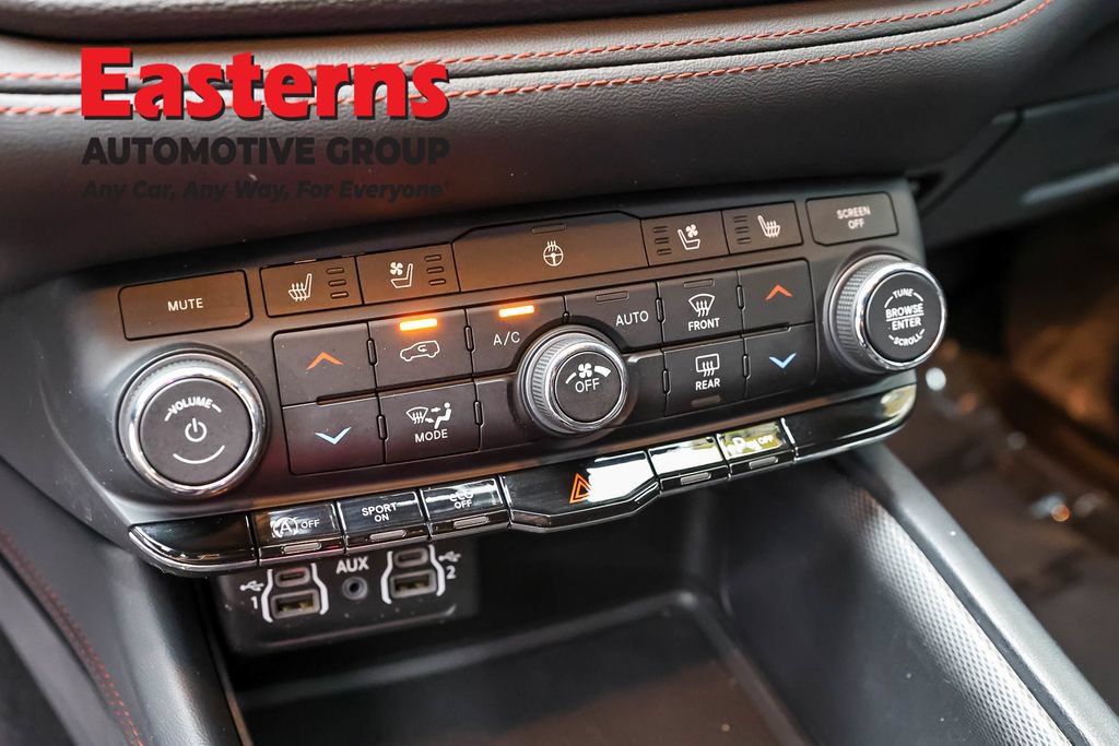 Used 2024 Dodge Durango GT RWD image 20