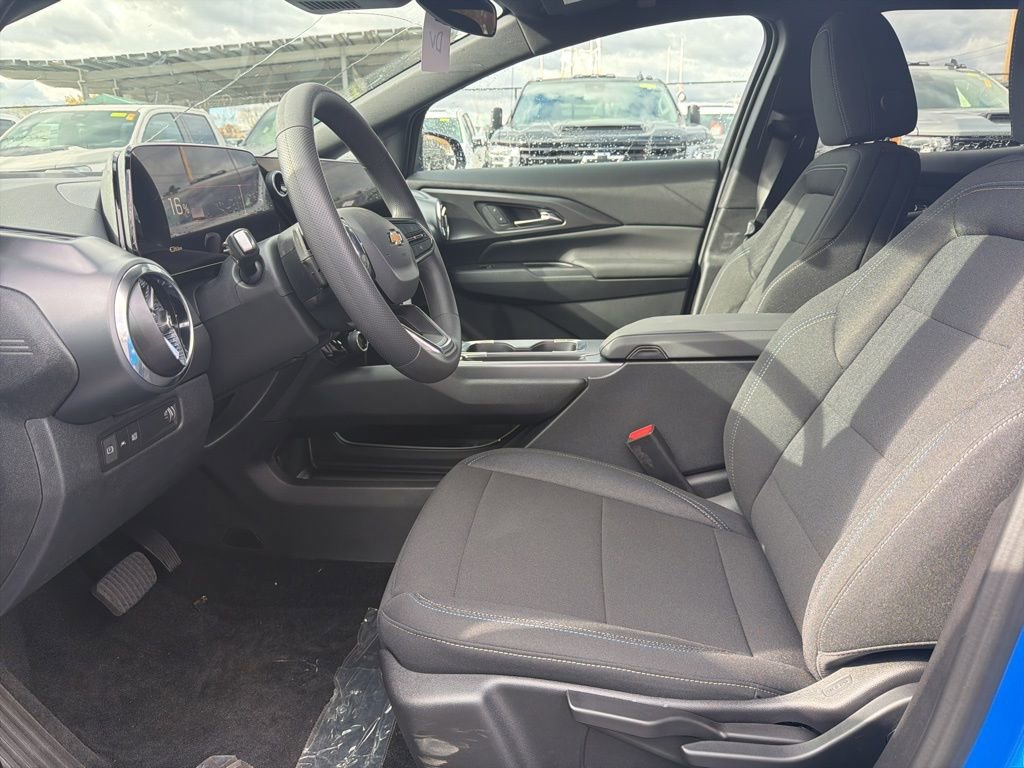 New 2026 Chevrolet Equinox EV LT image 19