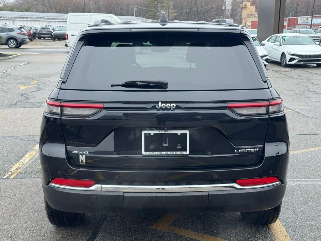 Used 2023 Jeep Grand Cherokee Limited image 5