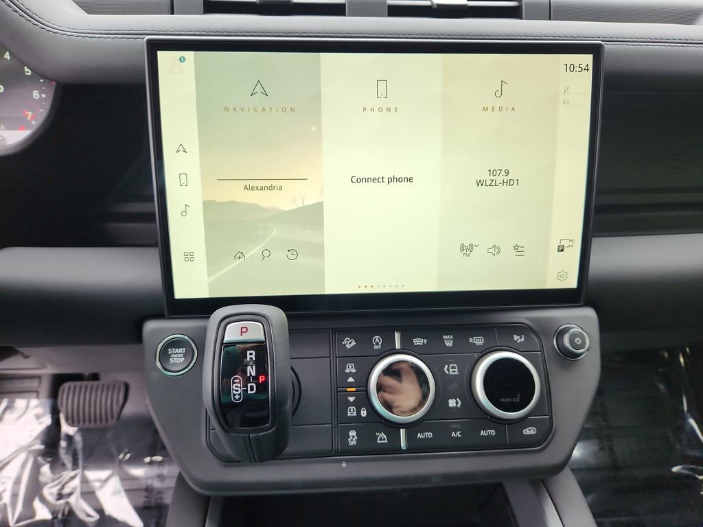 Used 2026 Land Rover Defender 110 S image 15