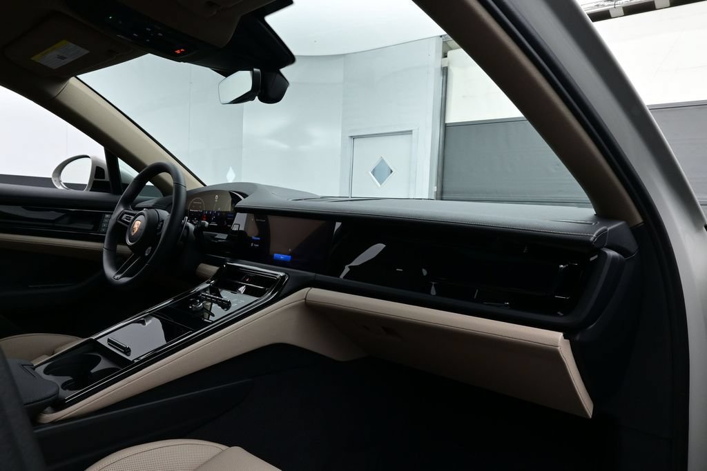 New 2026 Porsche Panamera 4 AWD/4WD image 18